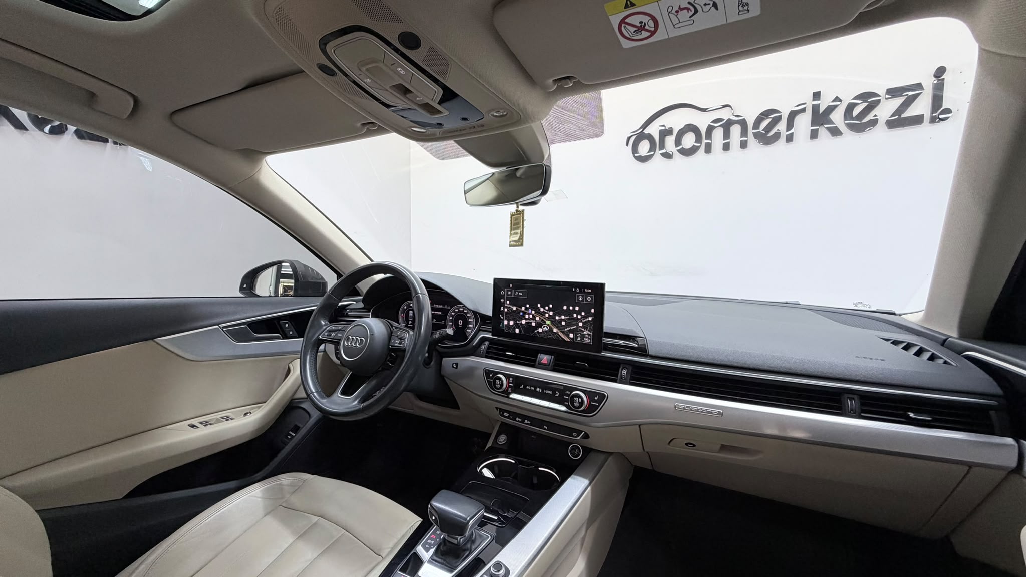 AUDI A4 23